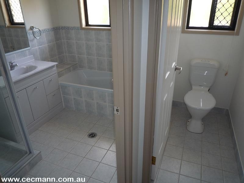 10 Barton Street, Stanthorpe QLD 4380