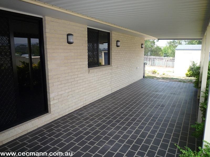 10 Barton Street, Stanthorpe QLD 4380