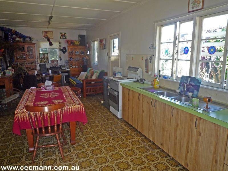 135 Barnes Road, Applethorpe QLD 4378