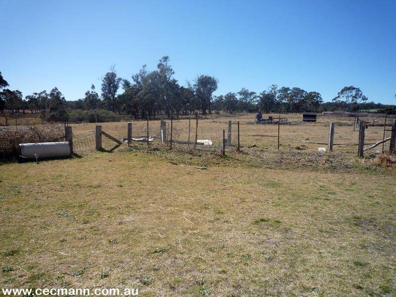 135 Barnes Road, Applethorpe QLD 4378