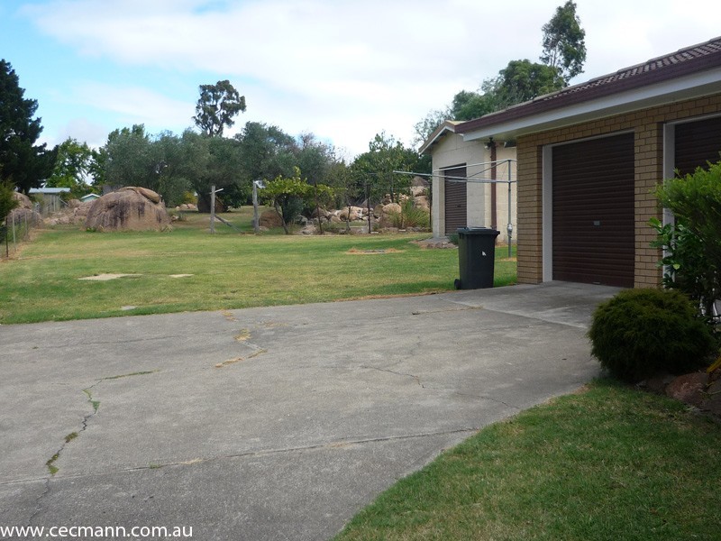 25 College Road, Stanthorpe QLD 4380