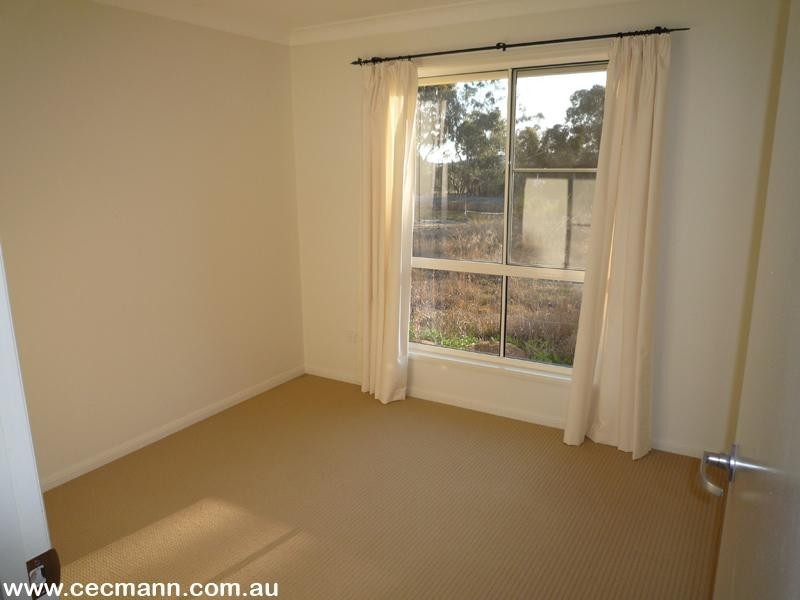 38 Calvert Road, Glen Aplin QLD 4381