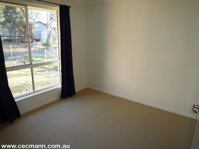 38 Calvert Road, Glen Aplin QLD 4381