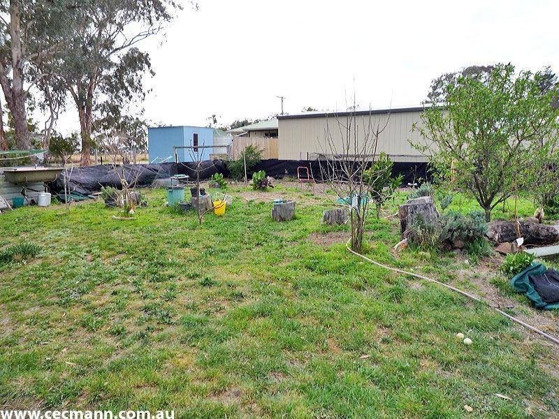 28 Walters Road, Glen Aplin QLD 4381