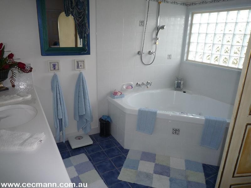 12 Fairway Crescent, Stanthorpe QLD 4380
