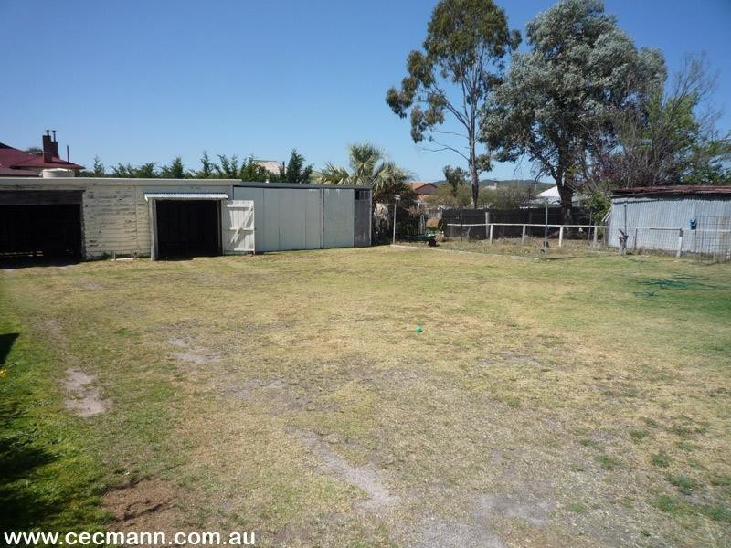 9 Symes Street, Stanthorpe QLD 4380
