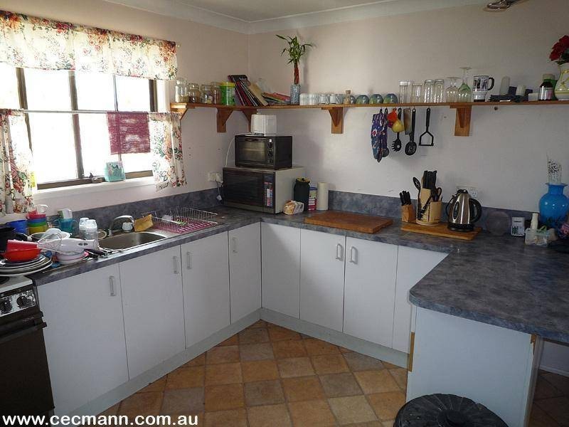 46 Calvert Road, Glen Aplin QLD 4381