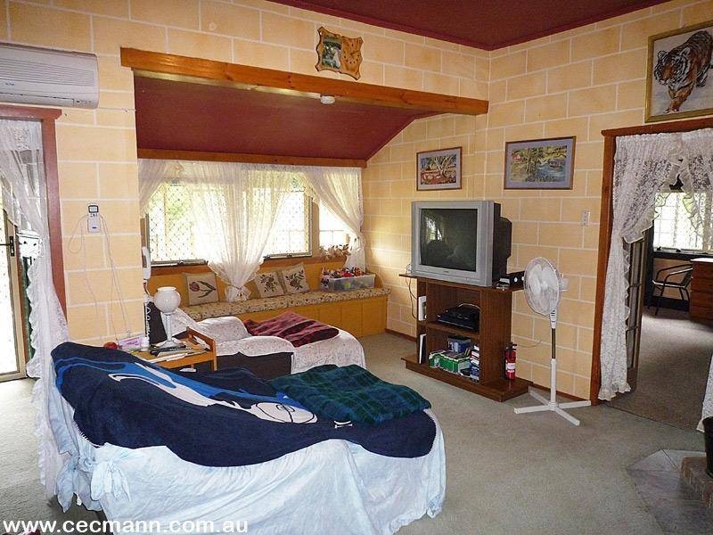 96 Barnes Road, Applethorpe QLD 4378