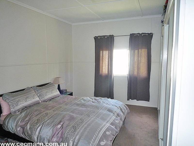 11 Foster Street, Glen Aplin QLD 4381