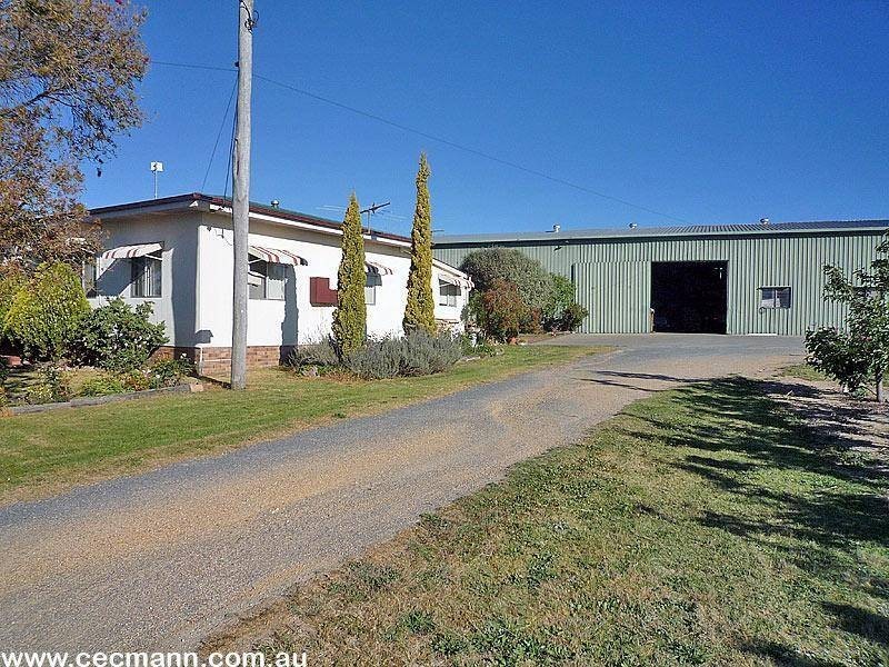 2772 Amiens Road, Pozieres QLD 4352