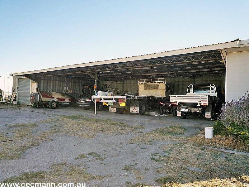 2772 Amiens Road, Pozieres QLD 4352