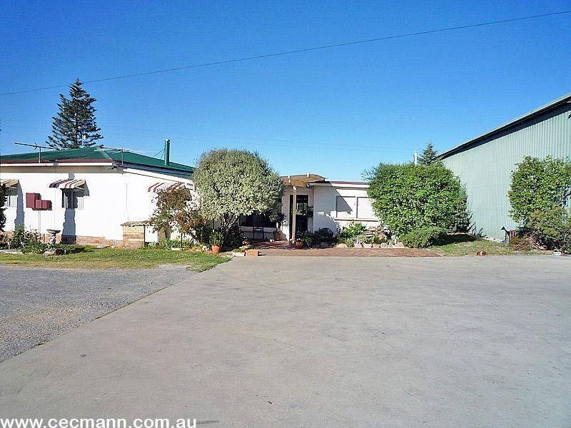 2772 Amiens Road, Pozieres QLD 4352