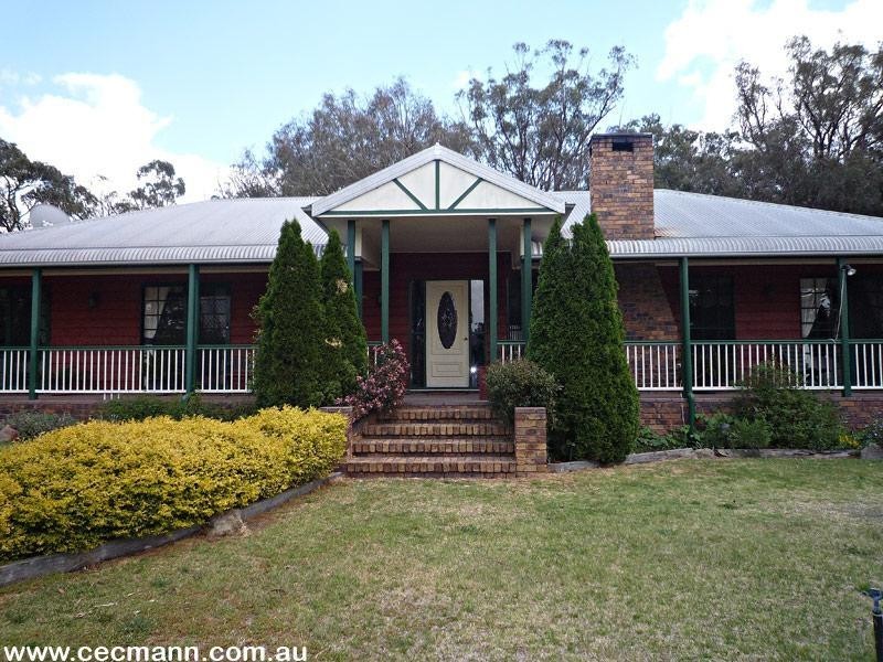 110 Mt Tully Road, Stanthorpe QLD 4380