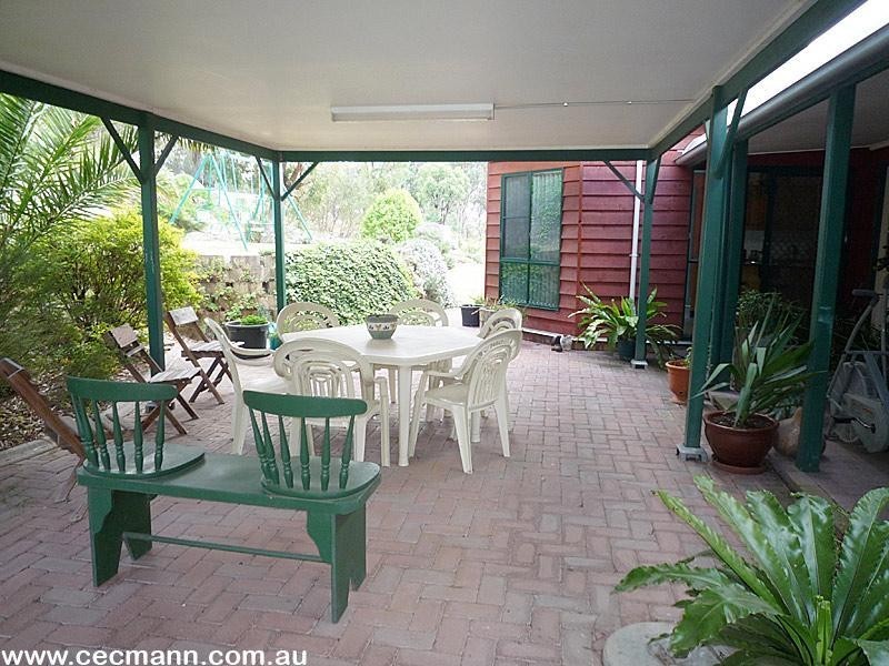 110 Mt Tully Road, Stanthorpe QLD 4380