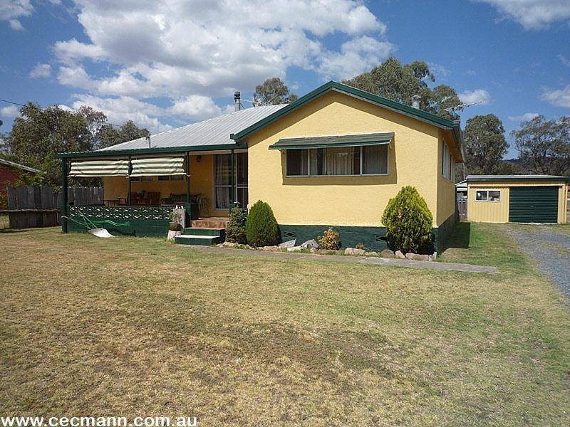 12 Aerodrome Road, Stanthorpe QLD 4380