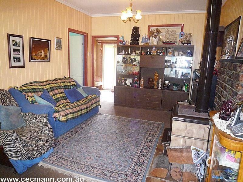 12 Aerodrome Road, Stanthorpe QLD 4380