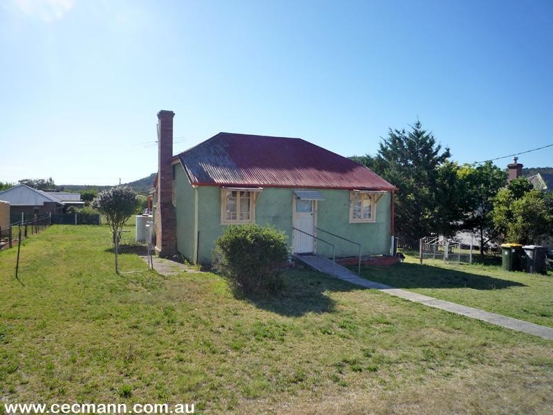 4 Petzler Street, Stanthorpe QLD 4380