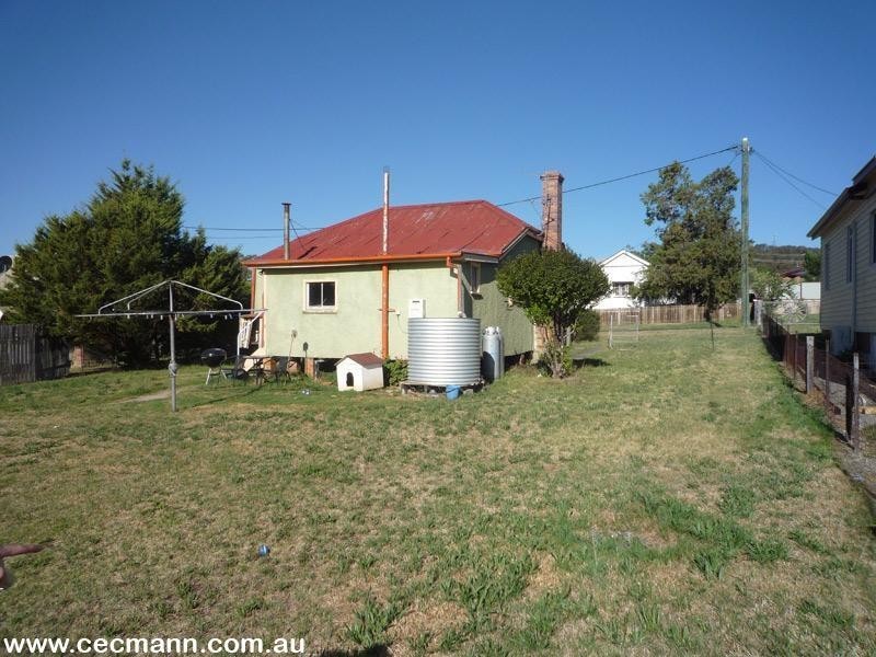 4 Petzler Street, Stanthorpe QLD 4380