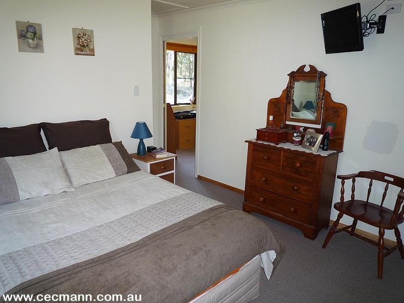 24 Lees Mountain Road, Stanthorpe QLD 4380