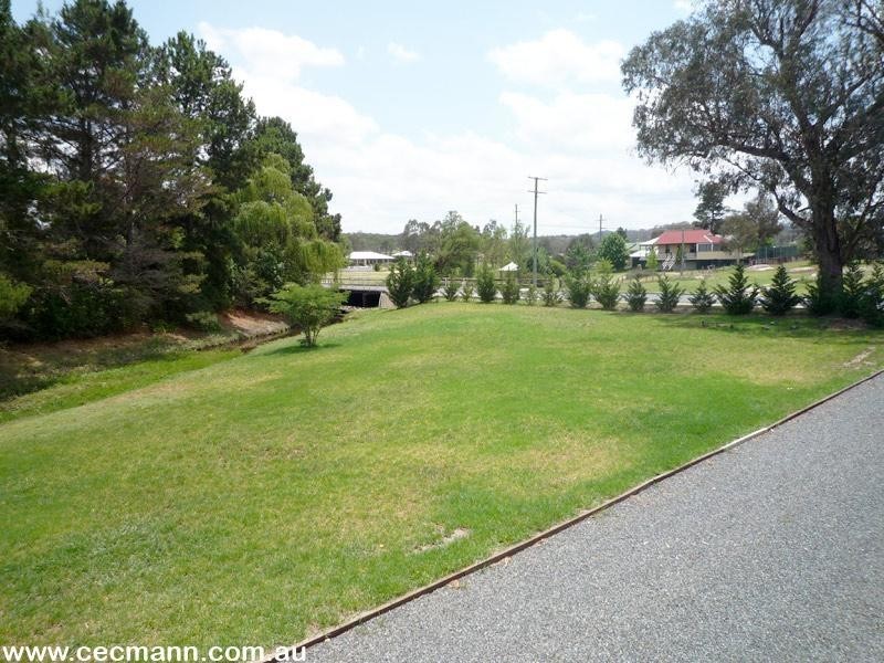 24 McGlew Street, Stanthorpe QLD 4380