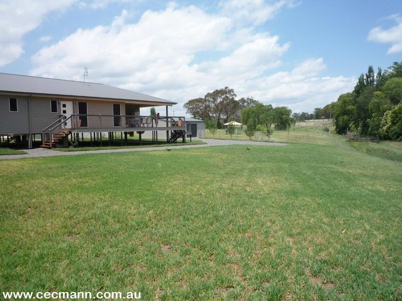 24 McGlew Street, Stanthorpe QLD 4380