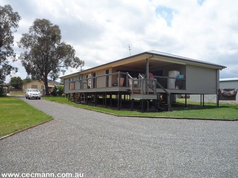 24 McGlew Street, Stanthorpe QLD 4380