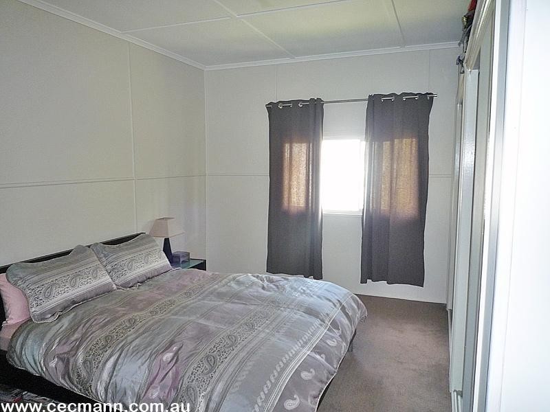 11 Foster Street, Glen Aplin QLD 4381