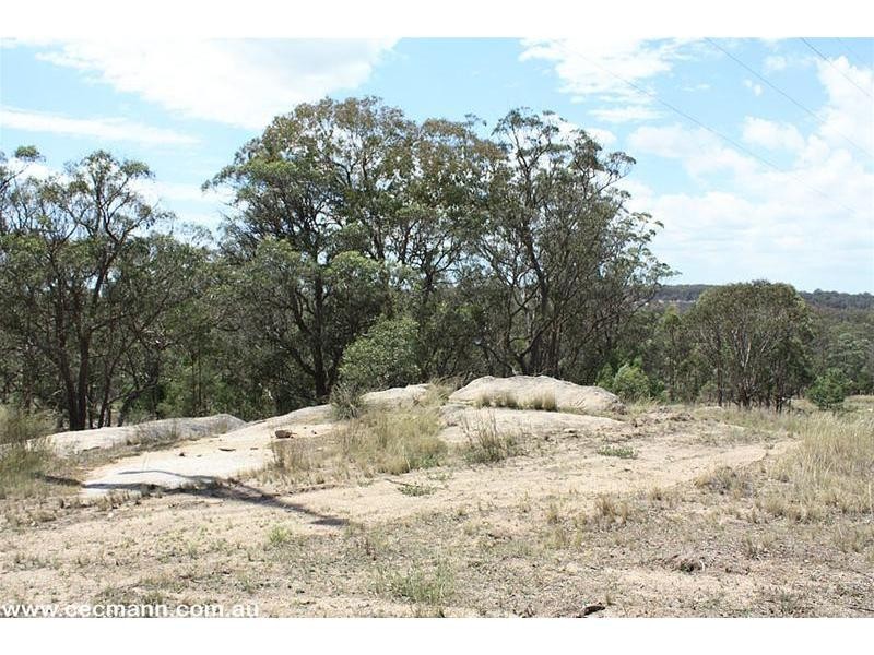 3 Crighton Road, Dalveen QLD 4374
