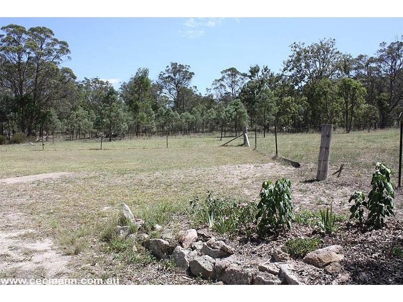 3 Crighton Road, Dalveen QLD 4374