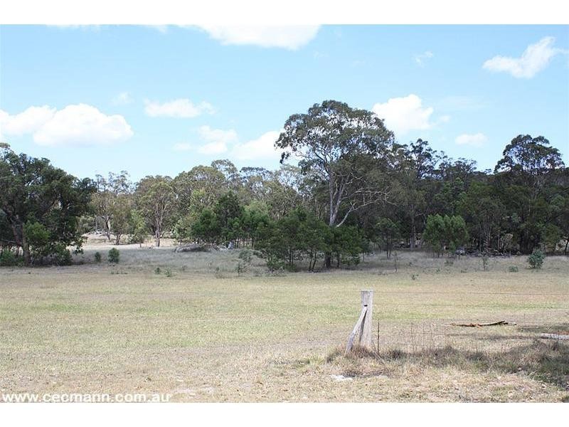3 Crighton Road, Dalveen QLD 4374