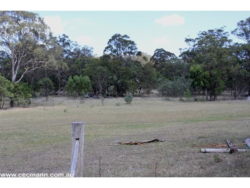 3 Crighton Road, Dalveen QLD 4374