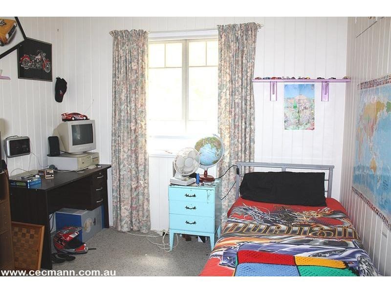 2389 Eukey Road, Ballandean QLD 4382