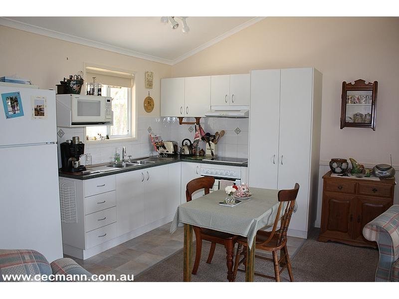 17 Pidgeon Road, Stanthorpe QLD 4380