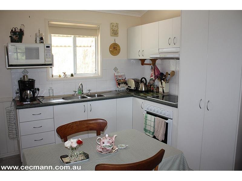 17 Pidgeon Road, Stanthorpe QLD 4380