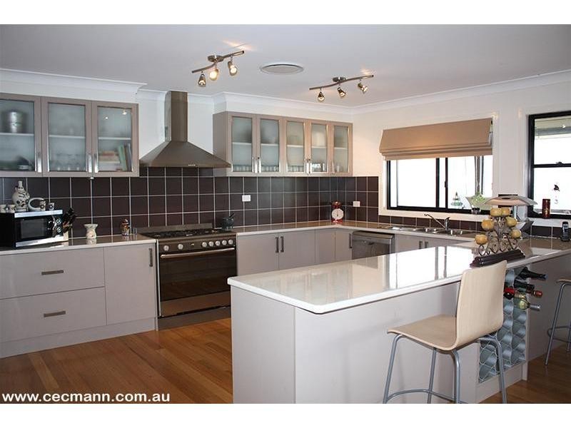 220 Glenlyon Drive, Stanthorpe QLD 4380