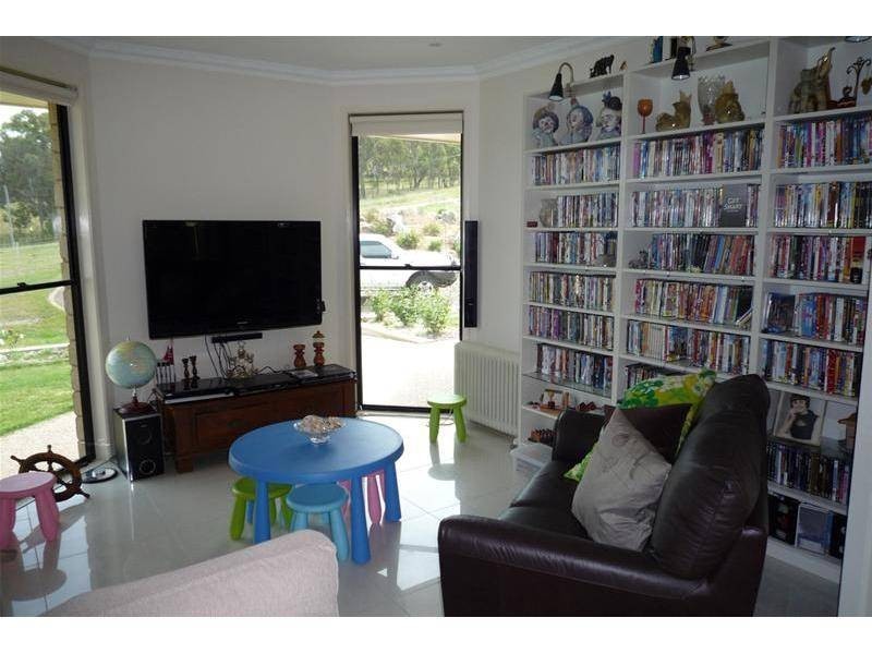9 Neville Lane, Stanthorpe QLD 4380
