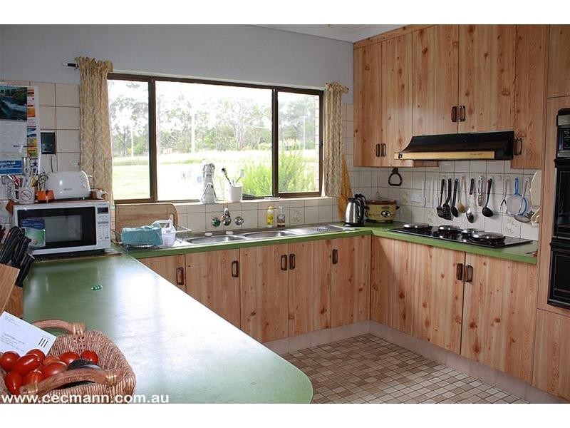 4 Club Road, Stanthorpe QLD 4380