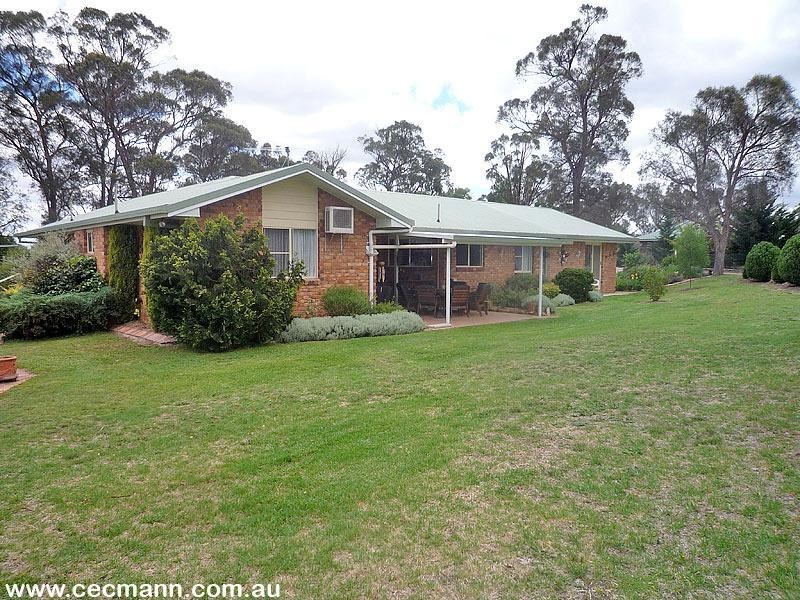 11 Pioneers Parade, Stanthorpe QLD 4380