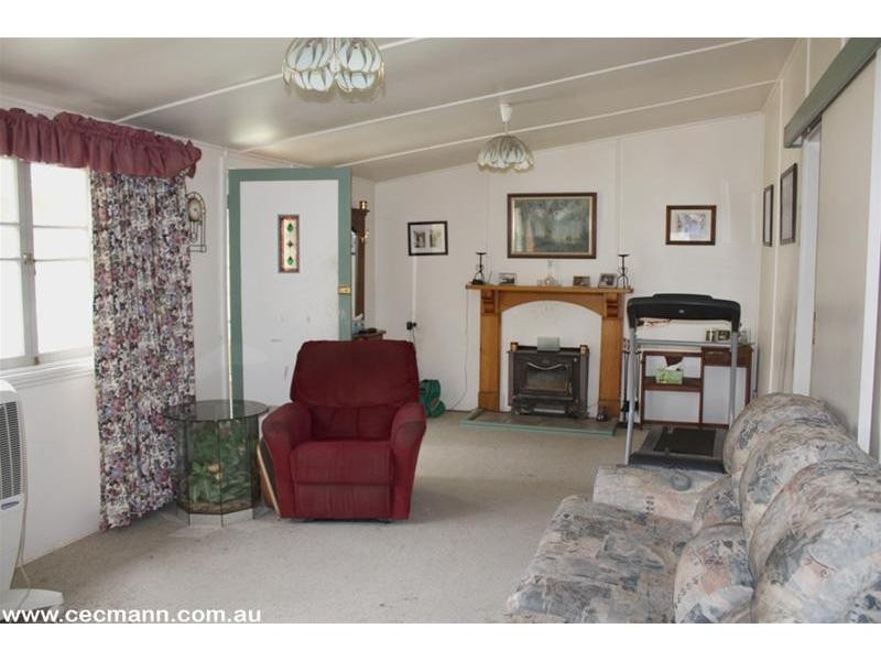 2389 Eukey Road, Ballandean QLD 4382