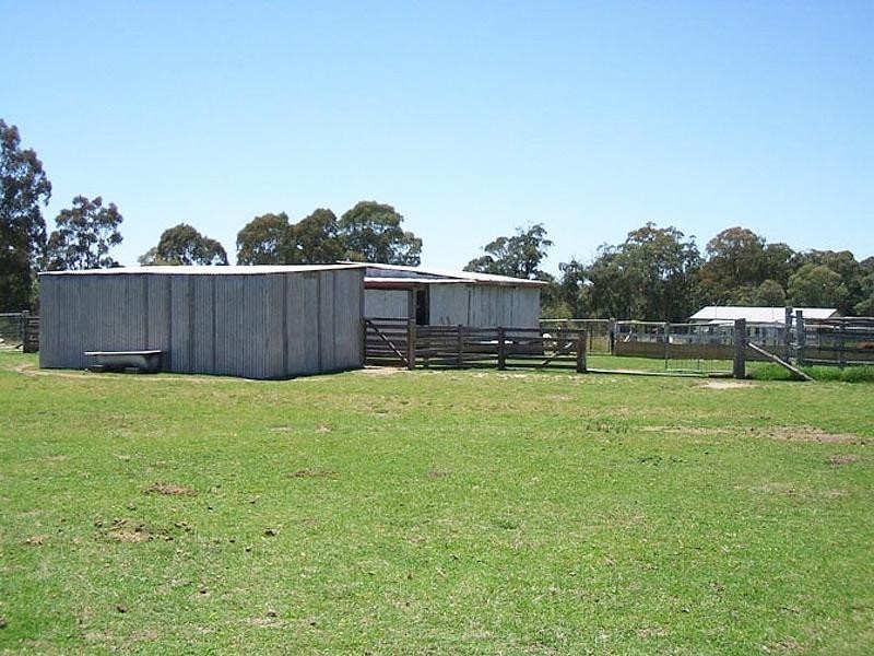 751 Spring Creek Road, Amiens QLD 4352