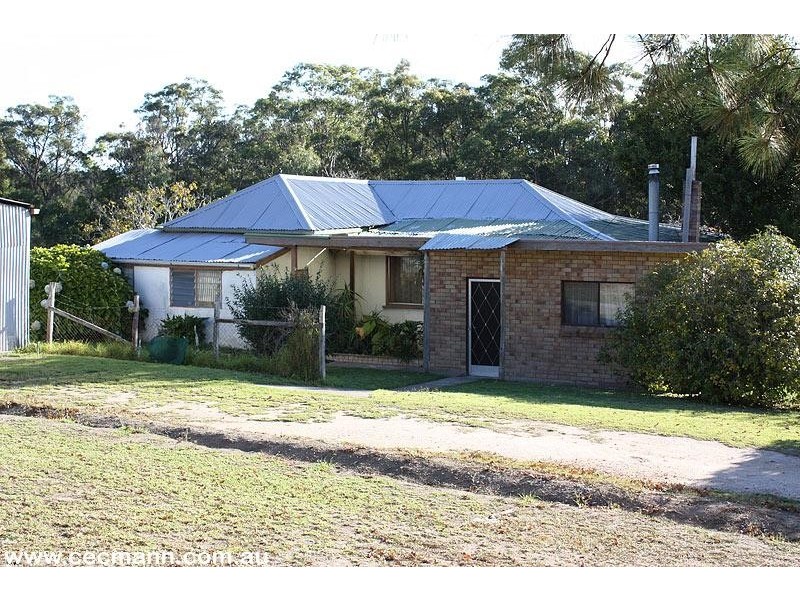 52 Tunnel Road, Stanthorpe QLD 4380