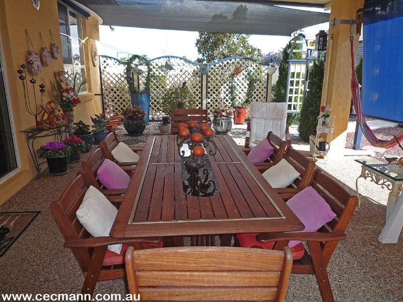 12 Fairway Crescent, Stanthorpe QLD 4380