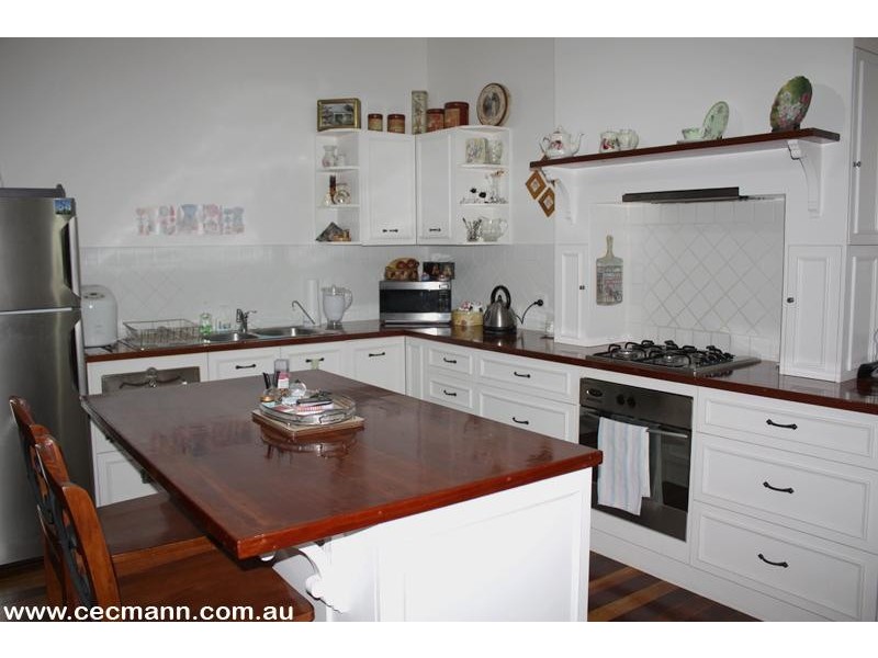 14 Archibald Street, Stanthorpe QLD 4380