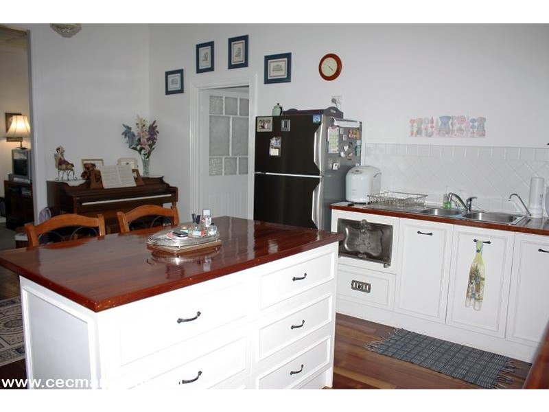 14 Archibald Street, Stanthorpe QLD 4380