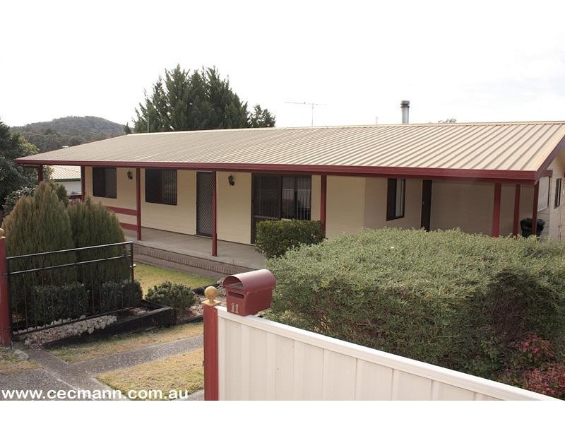 11 Ryan Street, Stanthorpe QLD 4380