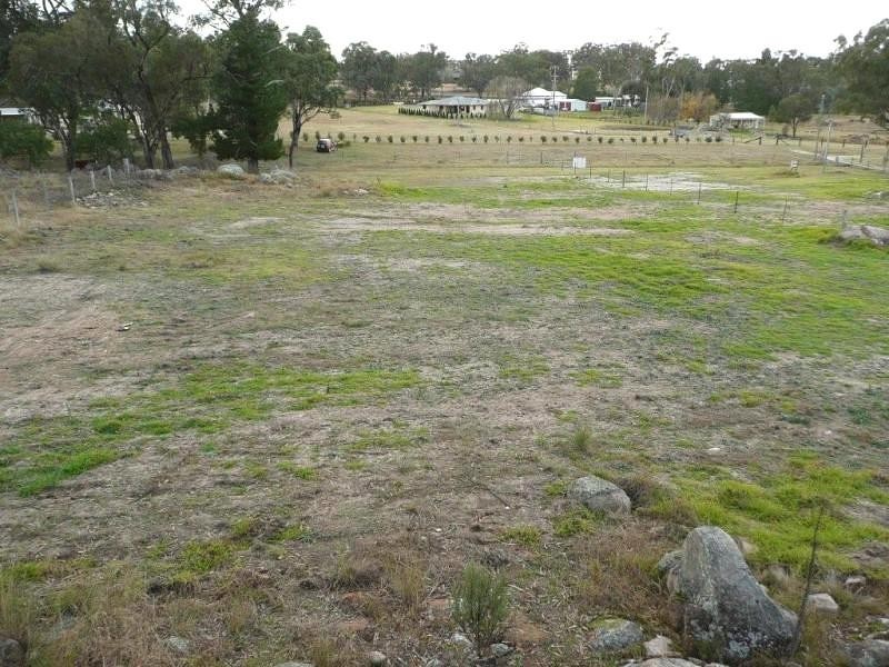 16 Caves Road, Stanthorpe QLD 4380