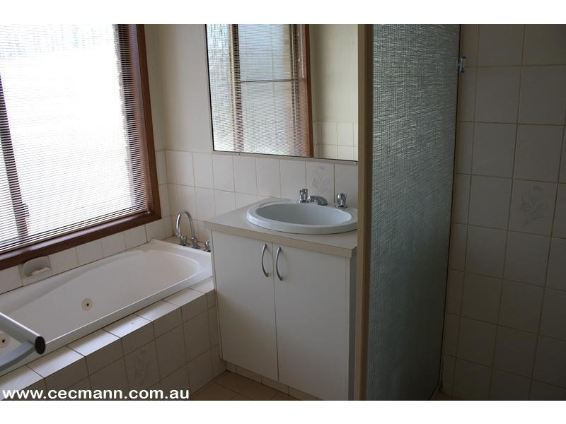 49 Tyrel Street, Stanthorpe QLD 4380