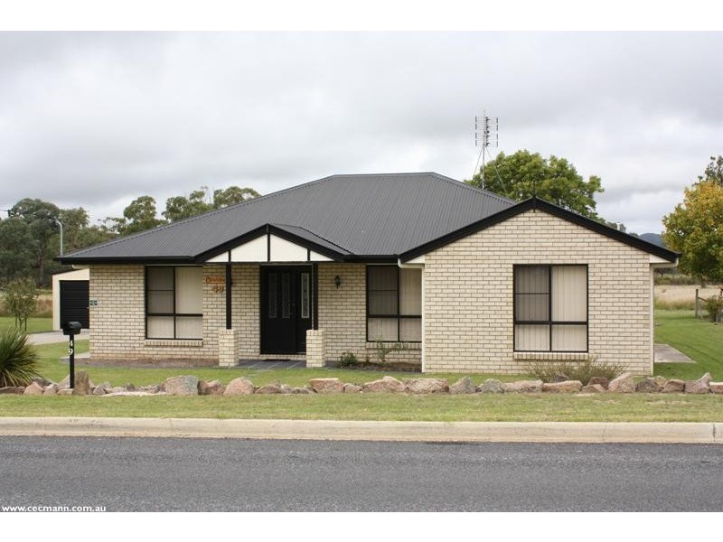 49 Amosfield Road, Stanthorpe QLD 4380
