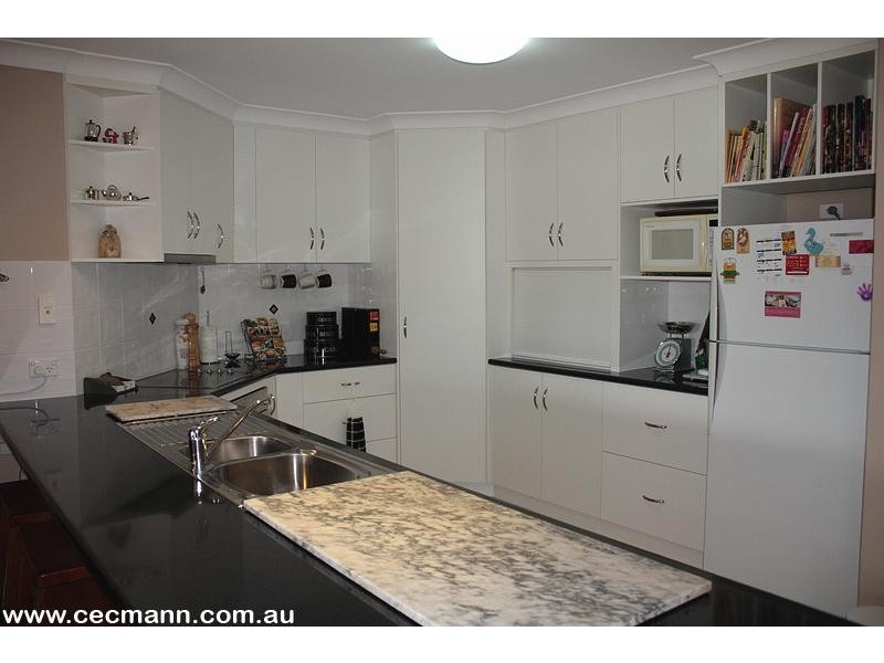 49 Amosfield Road, Stanthorpe QLD 4380