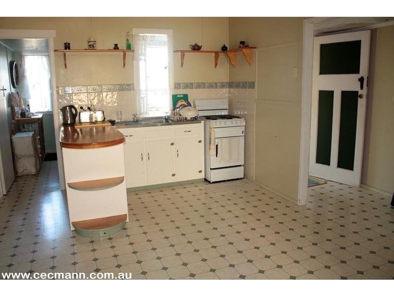 7 McGregor Terrace, Stanthorpe QLD 4380